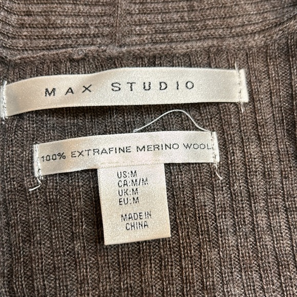 Max Studio Cardigan - Picture 2 of 2